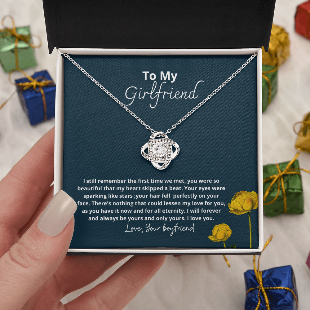To girlfriend from boyfriend - I'm yours - Love Knot Gold Necklace for Women